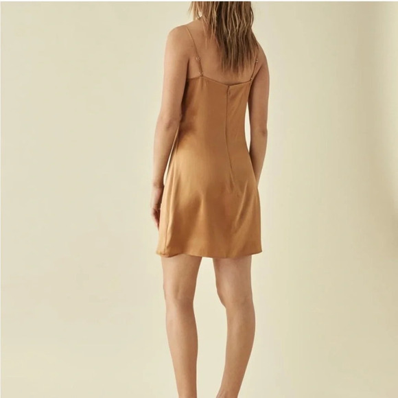 Reformation Mezcal mini dress Butterscotch size 2 100% silk! - Picture 3 of 8
